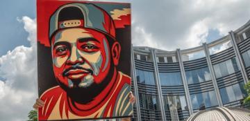 Kilmar Abrego Garcia to remain detained for at least a month despite judge ruling he is not a danger