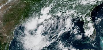 Houston Weather: Tropical wave to bring scattered showers and downpours this weekend