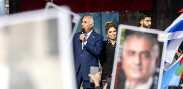 Exiled Iranian Prince Reza Pahlavi says 50,000 defectors ready to help topple regime