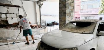 Bomb blast targets Greek prison guard's home, injuring two