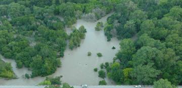 Record 2025 flash floods signal rising climate risk in U.S. 