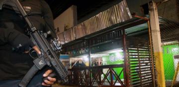 Gunmen kill 17 in Ecuador bar attack
