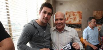 Manly and Roosters legend Johnny Mayes dies