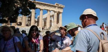 Acropolis closes as heatwave grips Greece 