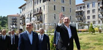 President Ilham Aliyev and Gurbanguly Berdimuhamedov visit first residential complex built in Shusha
