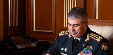 Azerbaijan Defense Minister expresses condolences to the Turkish side 