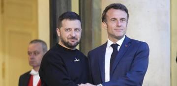 Zelensky and Macron discussed possible meeting with Putin 