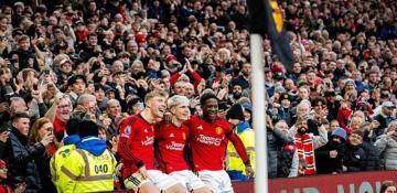 Manchester United v West Ham set attendance record 