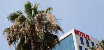 Netflix, PepsiCo and GE Aerospace rise premarket; United Airlines falls 