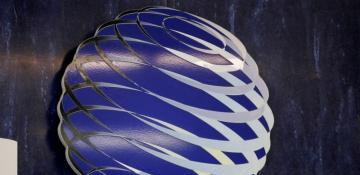 Mexican telecom giant America Movil swings to profit on foreign exchange gains 