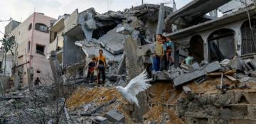 Israeli strikes kill nearly 40 in Gaza, including 15 waiting for humanitarian aid
