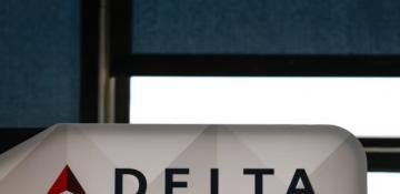 Delta regional jet pilot apologizes for sharp maneuver to avoid B-52 bomber