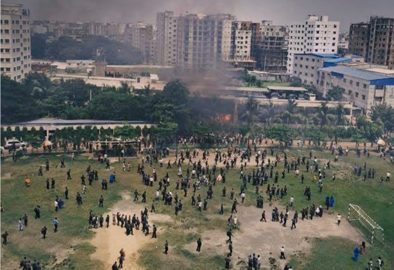  Bangladesh Air Force jet crashes into Dhaka school -  VIDEO 