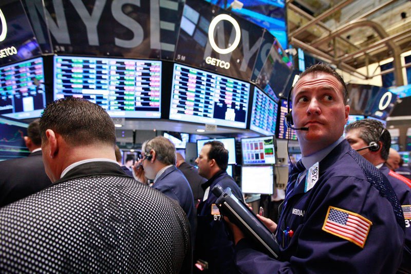 Dow, S&P 500 gain despite uncertainty over Trump tariffs 