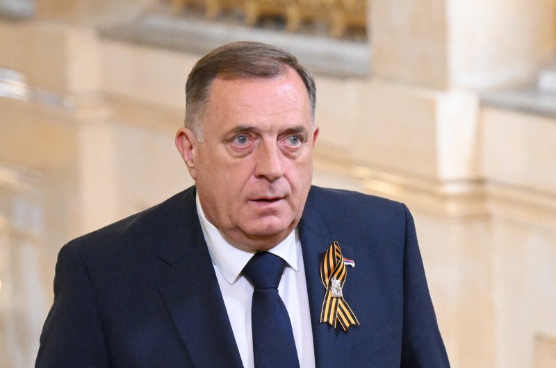 CIK BiH strips Milorad Dodik of mandate, early elections expected