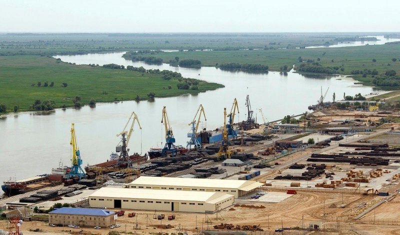 Ukraine says it struck Russian port in Astrakhan