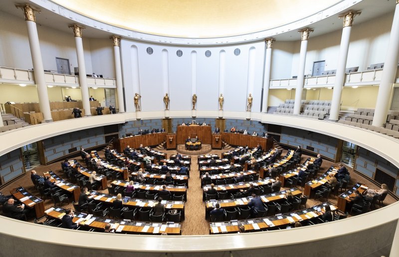 Finnish lawmaker commits suicide in parliament