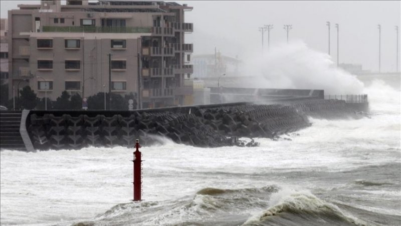Tropical Storm Lingling sparks flood alert in southwestern Japan -  VIDEO 
