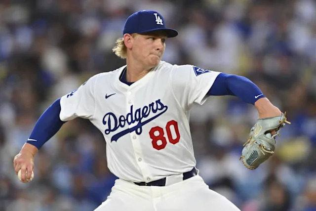 Sheehan, Pages lift Dodgers back atop NL West