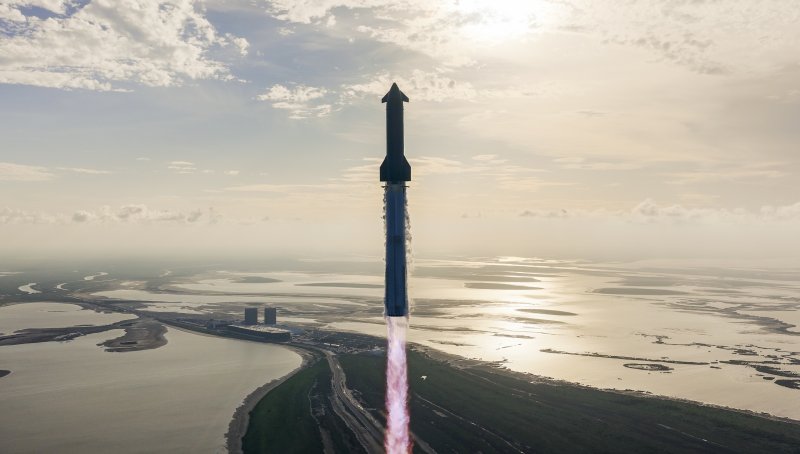 SpaceX successfully launches Starship after delays -  VIDEO 