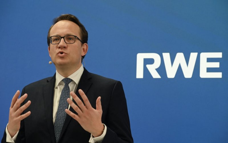 RWE CEO sees no need for writedowns on major U.S. offshore wind project