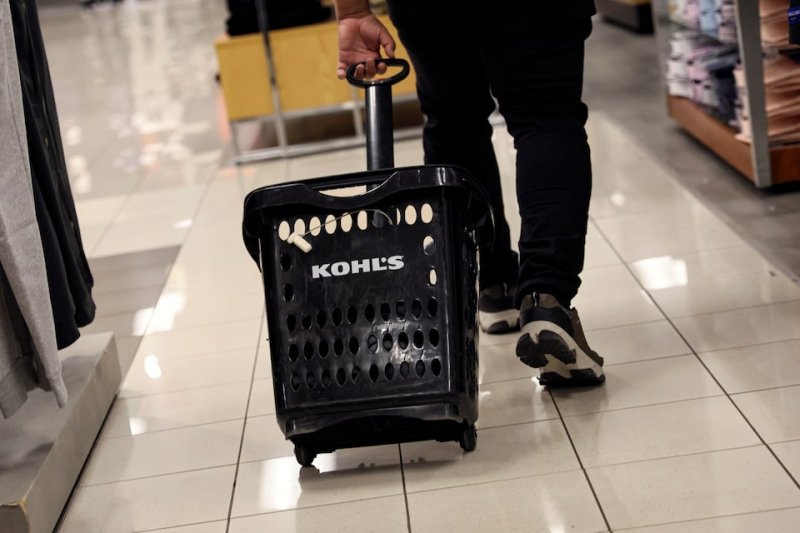 Kohl’s raises profit forecast as turnaround gains momentum