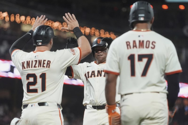 Rafael Devers shines as Giants rout Cubs 12-3