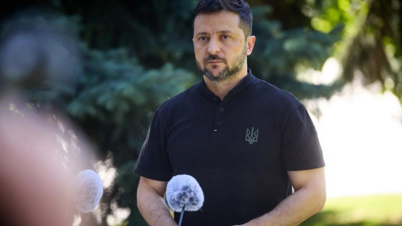Zelensky rejects buffer zone proposals to end Ukraine war