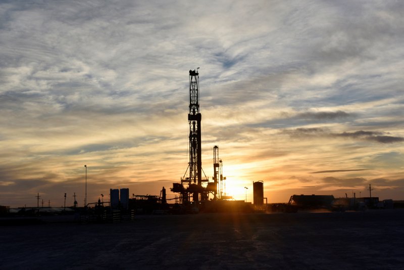 U.S. oil drilling slows further