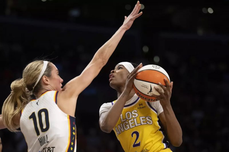 Aliyah Boston’s clutch steal lifts Fever over Sparks 76-75, Indiana jumps to 6th in WNBA standings