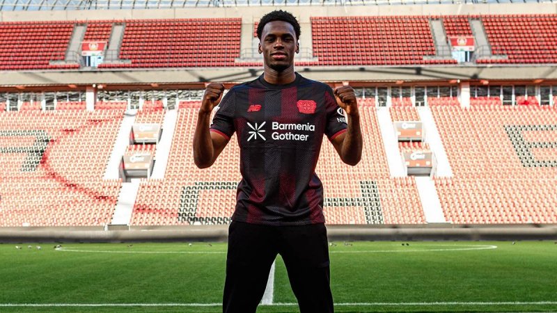 Bayer Leverkusen sign Ernest Poku from AZ Alkmaar