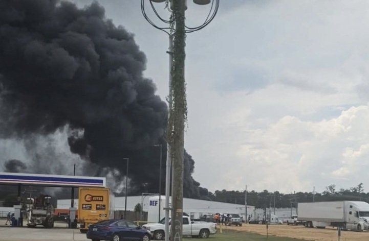 Mandatory evacuation ordered in Roseland after explosion -  VIDEO 