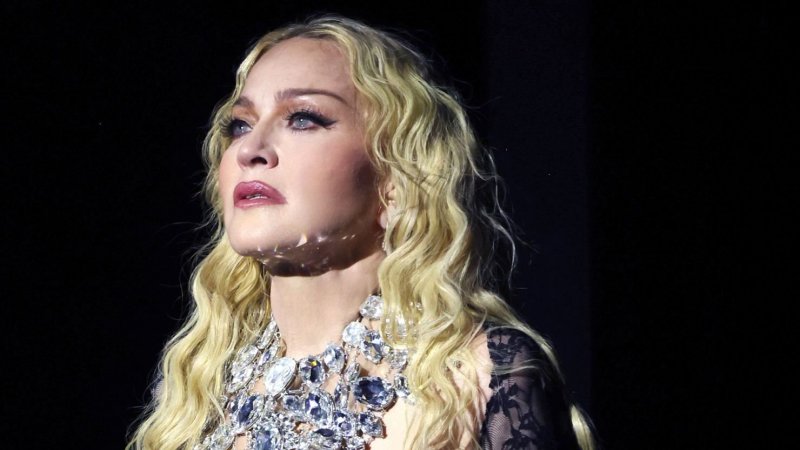 Madonna calls on Pope to visit Gaza 'before it's too late'