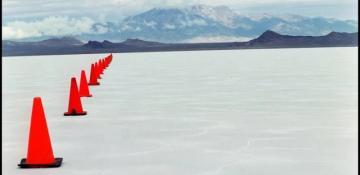 Driver dies attempting speed record at Bonneville Salt Flats