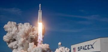 SpaceX postpones Amazon Satellite launch due to weather