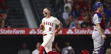 Zach Neto’s leadoff home run sparks Angels to 7-4 win over Dodgers