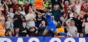 Premier League opener halted after Antoine Semenyo reports racist abuse at Anfield