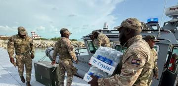 Hurricane Erin re-strengthens to category 4, NHC warns of dangerous surf