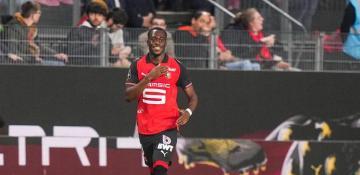 Nottingham Forest sign Rennes striker