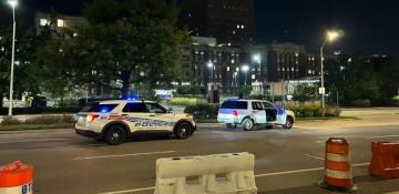 One killed, another injured in shooting near Detroit hospital
