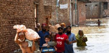Pakistan mudslide creates lake threatening ‘catastrophic’ floods
