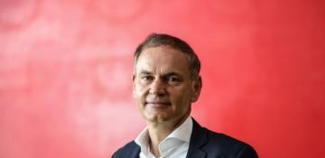 Porsche begins search for new CEO, likely ending dual role of Oliver Blume 