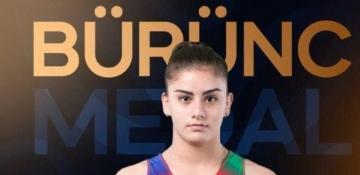 Azerbaijani female wrestler bags bronze at World Championships