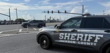 At least one dead in shooting at Mississippi shipyard