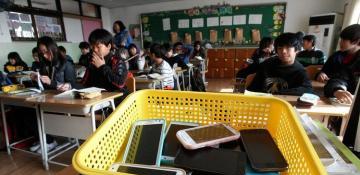 South Korea bans mobile phones in schools