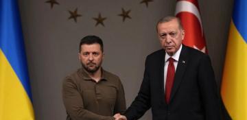 Türkiye and Ukraine presidents discuss key issues and ties