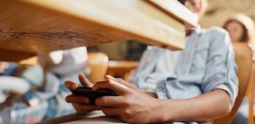 Belgium plans cellphone ban in schools for the 2025-2026 academic year