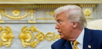 White House prepares order targeting banks as Trump claims discrimination 