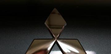 Mitsubishi Heavy shares jump on winning $6.5 bln Australian navy contract 