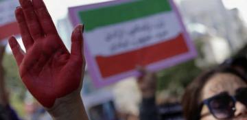 US calls on Iran to stop targeting dissident journalists immediately